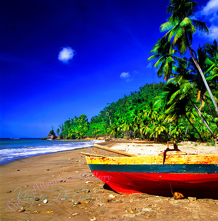 red_boat_caribbean
