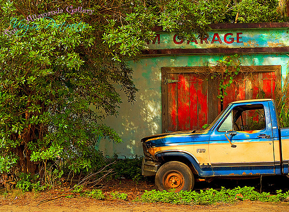 b_m_garage-road_town