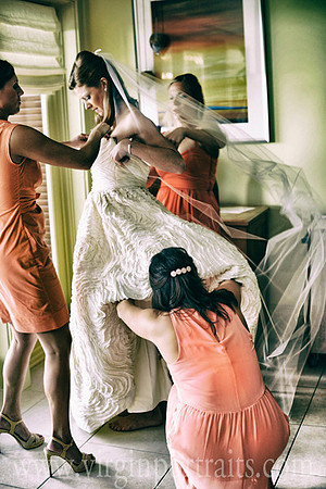 bride_dressing
